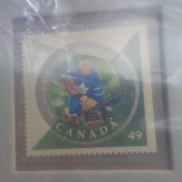 NHL Heritage Jersey and Stamp Set Toronto Maple Leafs  *New in Package* - Picture 2 of 11